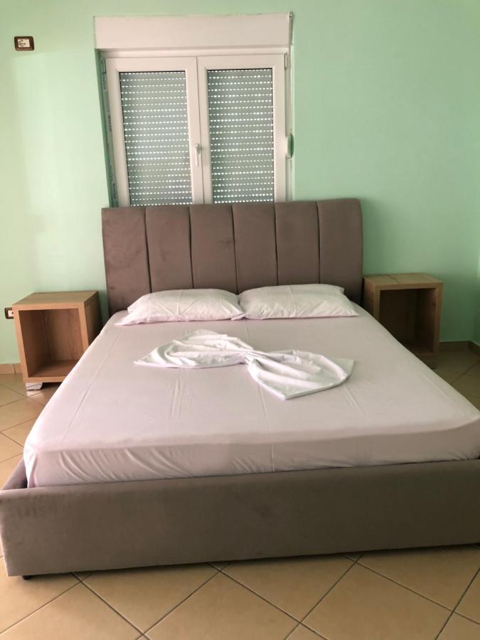 Lungomare Apartment Vlorë Eksteriør billede