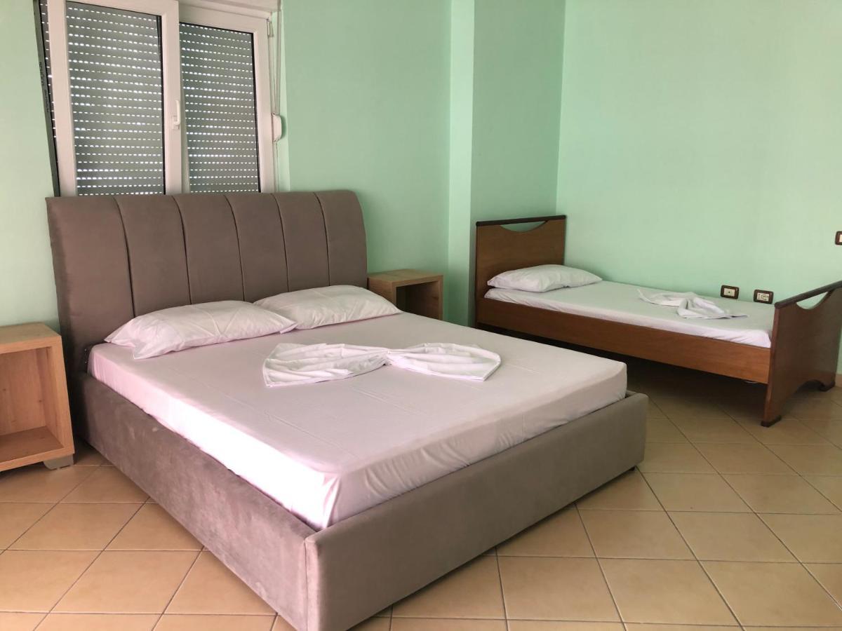 Lungomare Apartment Vlorë Eksteriør billede